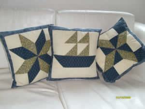 almofadas em patchwork