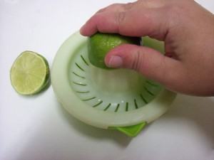 Esprema metade de um limão