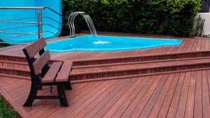 deck madeira piscina